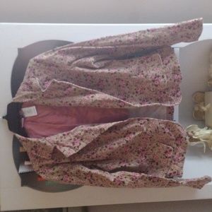 Beautiful floral stretch partial lined jacket